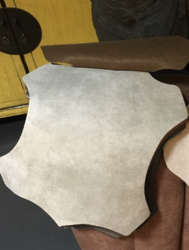 landelijke-stijl-stoel-met-knopen