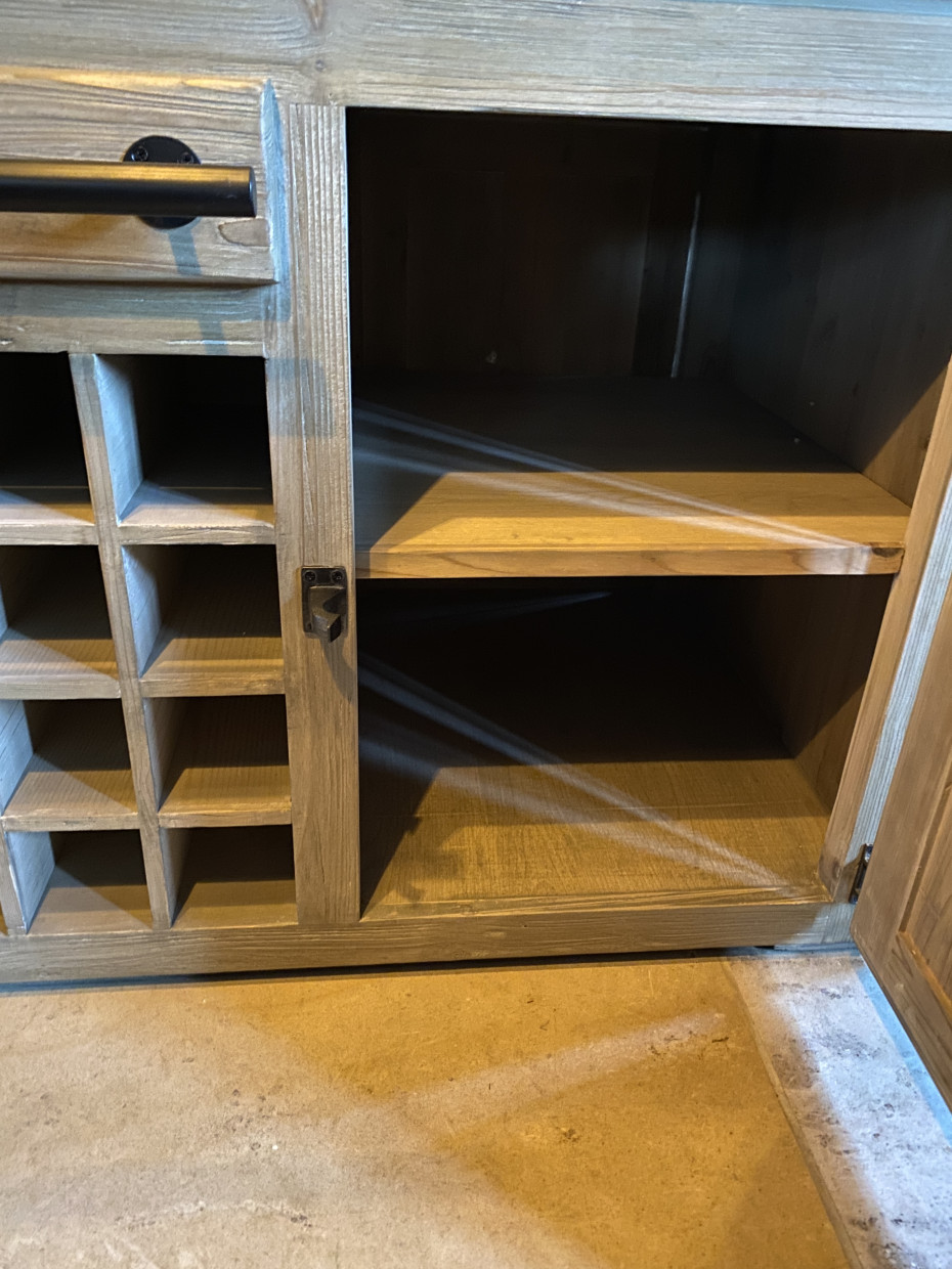 landelijke-stijl-keukeneiland-keukenblok-met-wijnrek