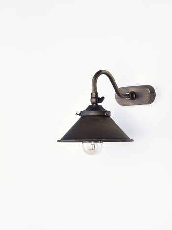 landelijke-stijl-wandlamp-brons-voor-de-badkamer-donkerbrons-badkamerlamp-landelijk