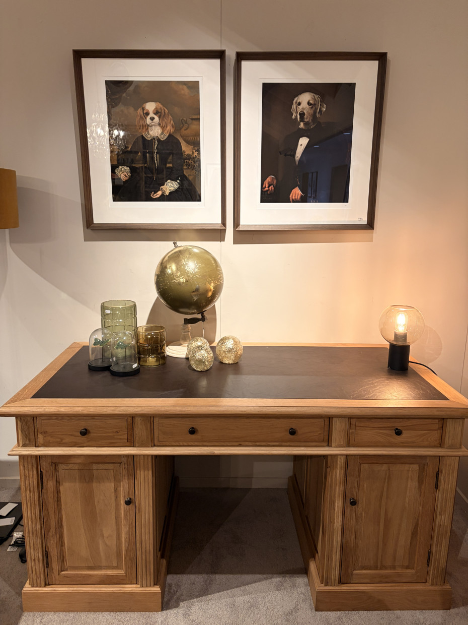 klassiek-eiken-bureau-met-lederen-inleg